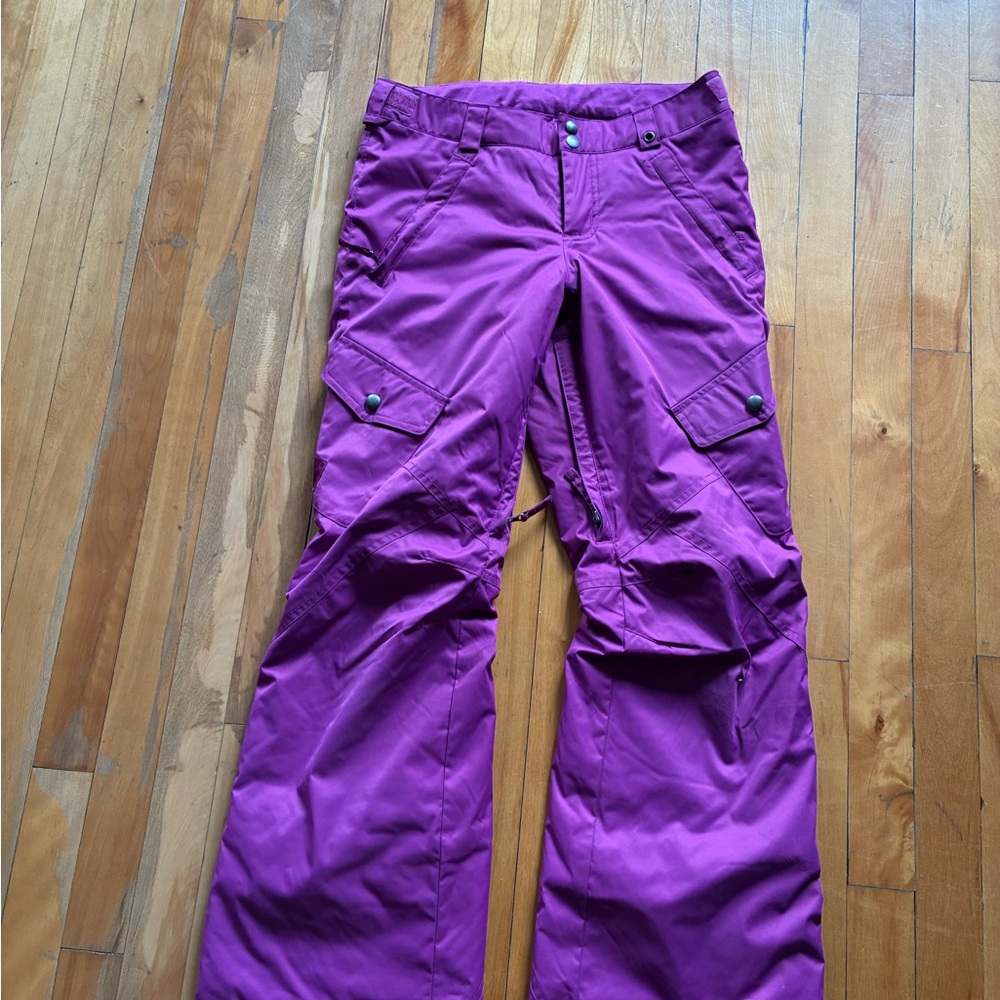 Burton Purple Cargo ski Pants, size kids Large, like XS women.
